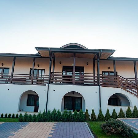Hotel Tango Margo Valea Lupului  Esterno foto