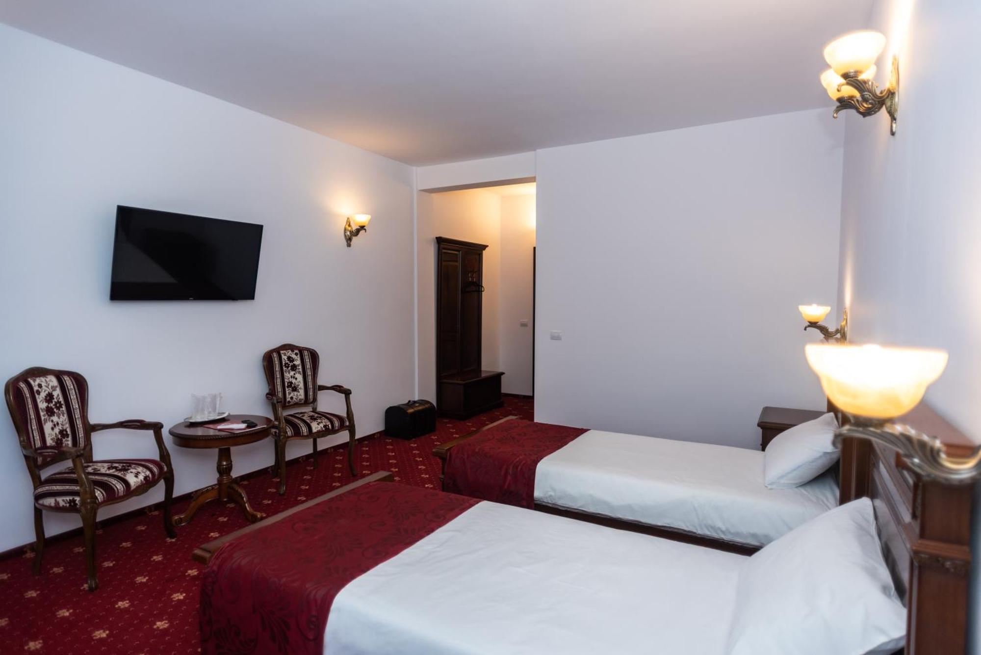 Hotel Tango Margo Valea Lupului  Esterno foto