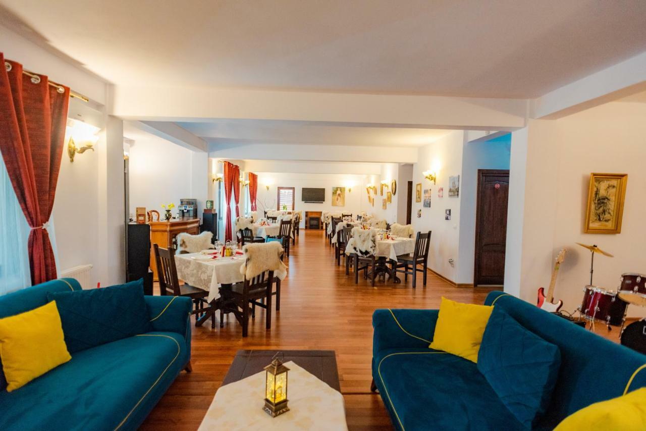 Hotel Tango Margo Valea Lupului  Esterno foto