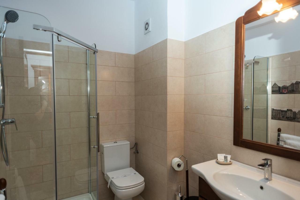 Hotel Tango Margo Valea Lupului  Esterno foto